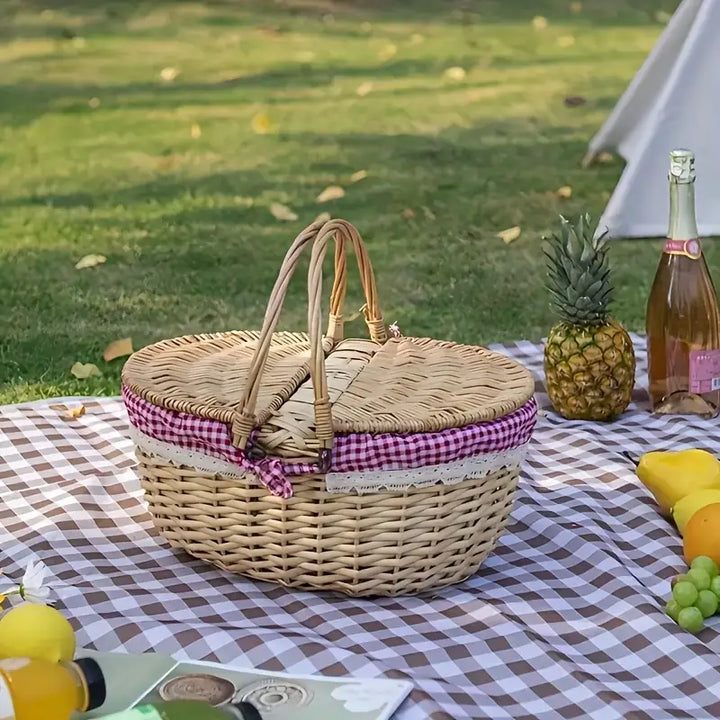 Large Wicker Picnic Basket with Lid and Lining